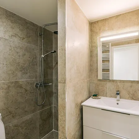 شقة Guestready - Lovely In Paris, 15 Minutes From Notre Dame Cathedral. باريس